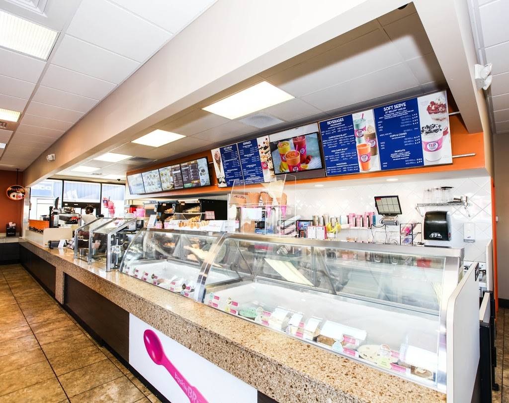 Dunkin | bakery | 433A Western Blvd, Jacksonville, NC 28546, USA | 9109395257 OR +1 910-939-5257