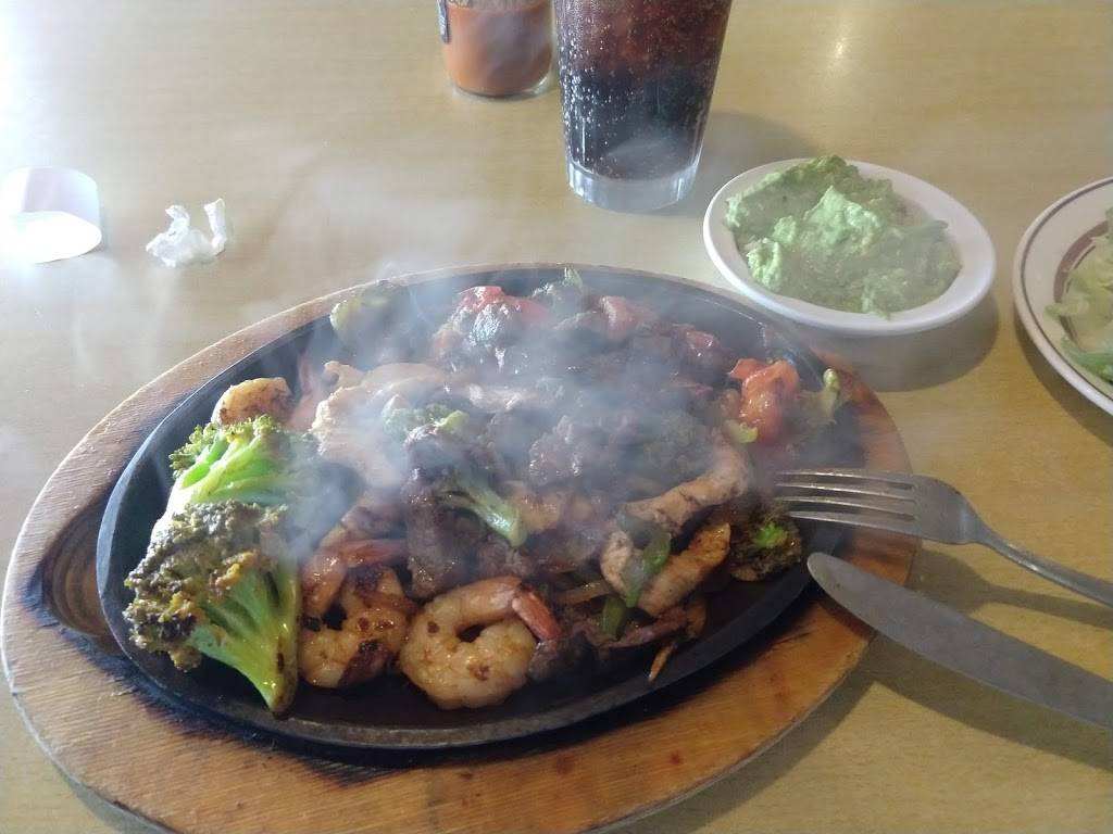 El Senor Tequila Llc | restaurant | 56 E, MO-162, Portageville, MO 63873, USA | 5733799191 OR +1 573-379-9191