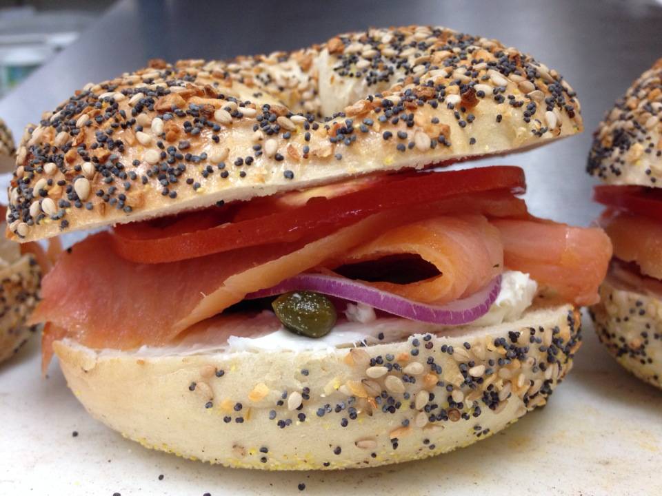 Bristol Bagel Works | restaurant | 420 Hope St, Bristol, RI 02809, USA | 4012541390 OR +1 401-254-1390