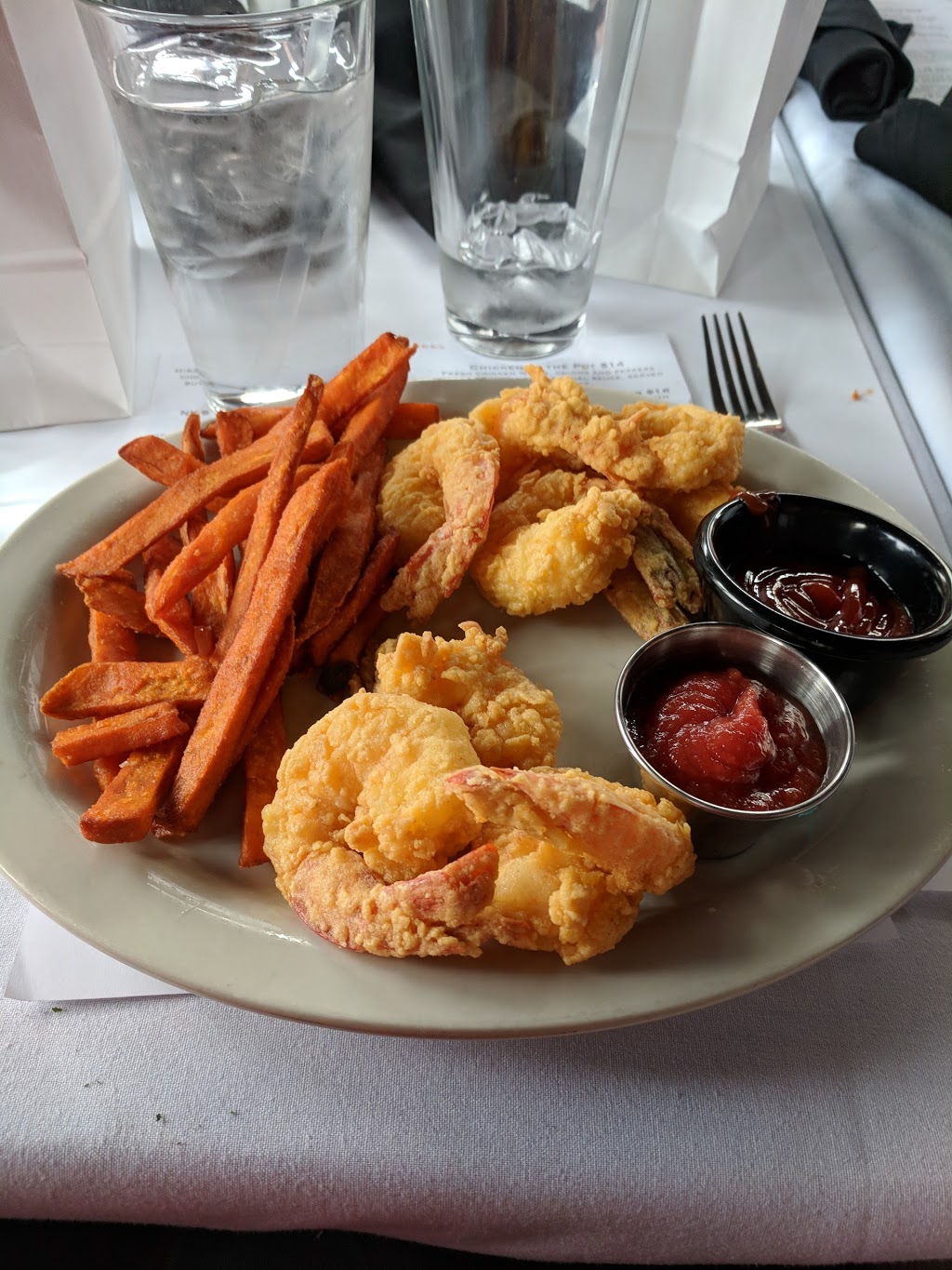 Gladys Knight's Signature Chicken & Waffles | 3752 Cascade Rd, Atlanta ...