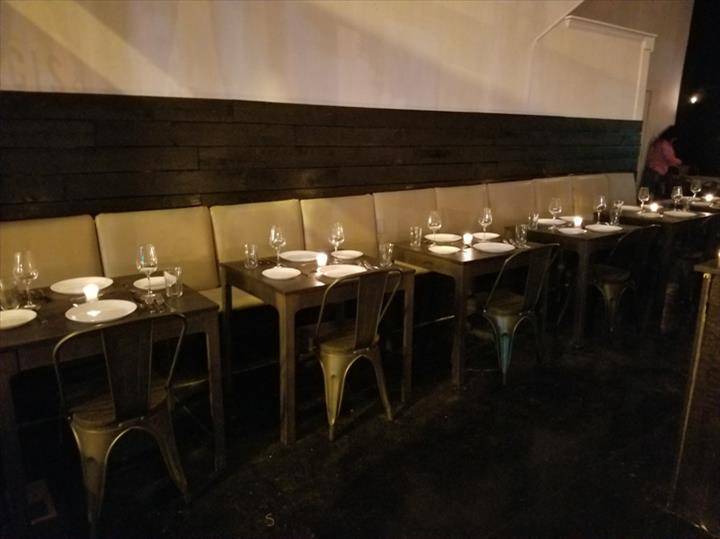 Francis & Mount | restaurant | 131 N Washington St, Crawfordsville, IN 47933, USA | 7659188858 OR +1 765-918-8858
