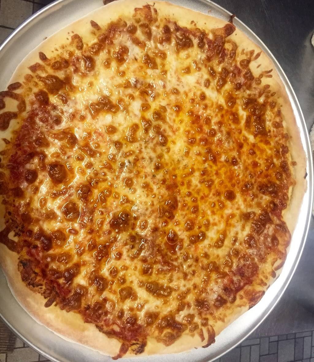 Carlesis Restaurant | restaurant | 15146 US-422, Worthington, PA 16262, USA | 7242973882 OR +1 724-297-3882