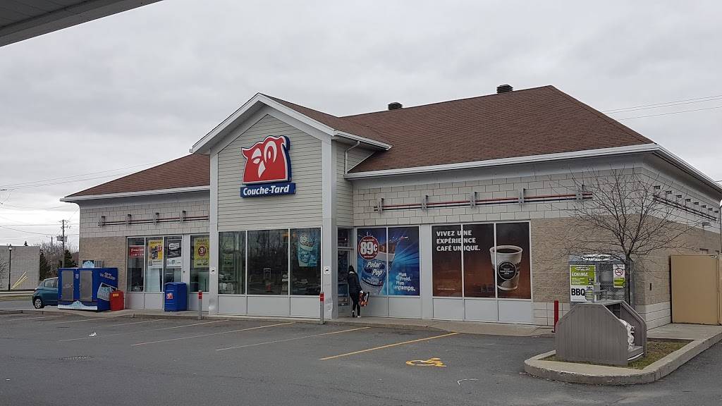 Couche-Tard | meal takeaway | 200 Rue Serge-Pepin, Beloeil, QC J3G 3E7, Canada | 4504645094 OR +1 450-464-5094