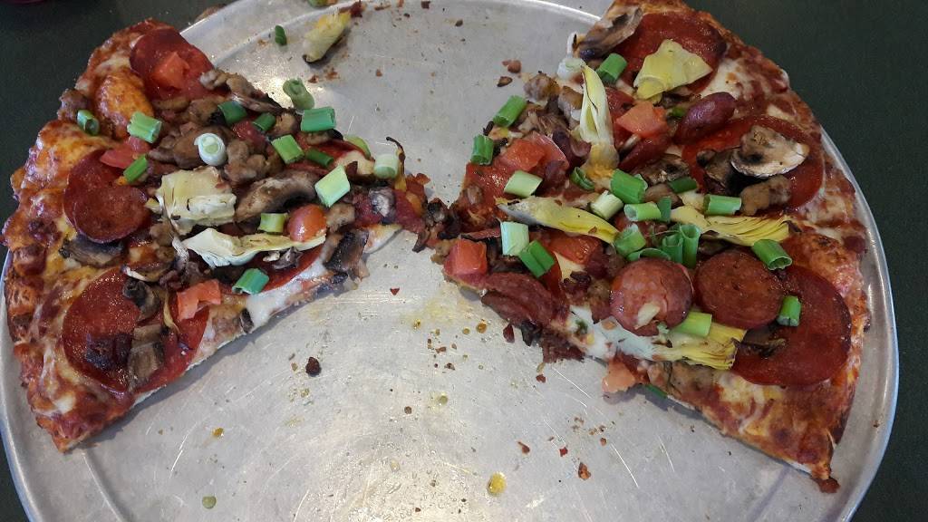 Round Table Pizza | meal delivery | 1566 Howe Ave, Sacramento, CA 95825, USA | 9169243731 OR +1 916-924-3731