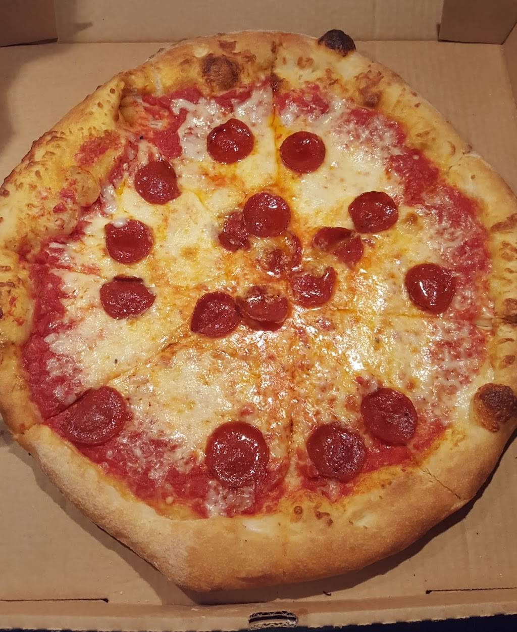 Giardino Pizza | restaurant | 105 W Lee Ave, Vinton, VA 24179, USA | 5409046666 OR +1 540-904-6666