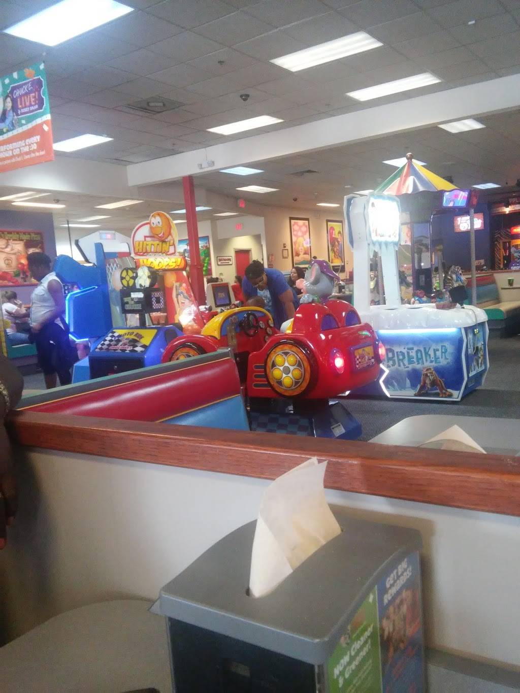 Chuck E. Cheese's | 6065 Youngerman Cir, Jacksonville, FL 32244, USA