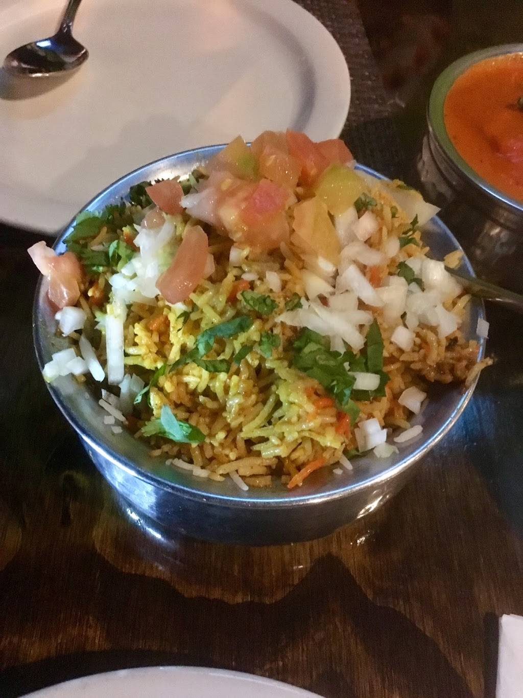 Mausam Indian Curry N Bites | restaurant | 76 Market St, Clifton, NJ 07012, USA | 9734723663 OR +1 973-472-3663