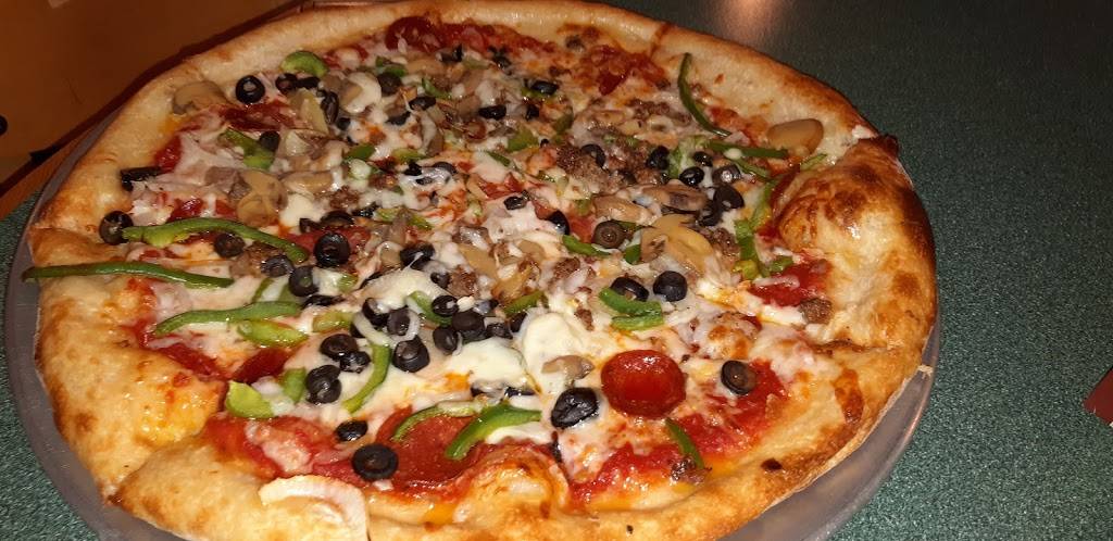 Giardino Pizza | restaurant | 105 W Lee Ave, Vinton, VA 24179, USA | 5409046666 OR +1 540-904-6666