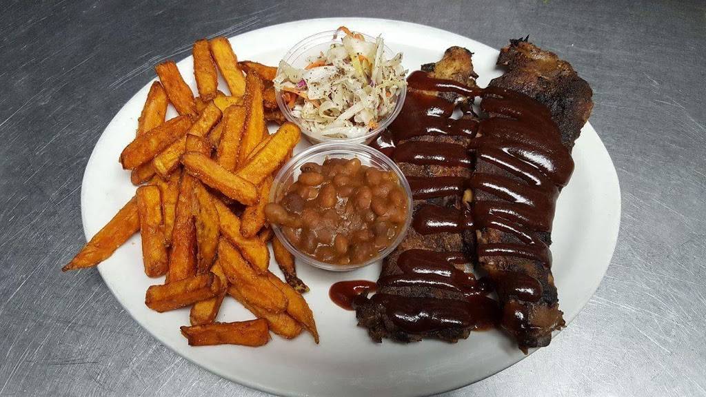 Phoenix Food & Spirits | night club | 12015 Blondo St, Omaha, NE 68164, USA | 4024937607 OR +1 402-493-7607
