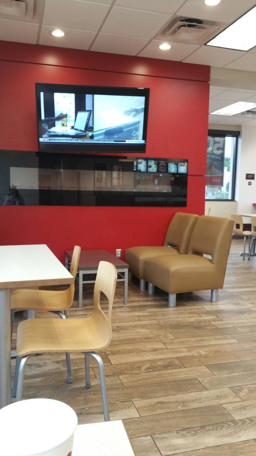 Wendy's Restaurant 2238 Beechmont Ave, Cincinnati, OH 45230, USA