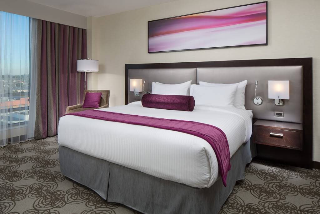 The Bicycle Hotel & Casino | cafe | 888 Bicycle Casino Dr, Bell Gardens, CA 90201, USA | 5628064646 OR +1 562-806-4646
