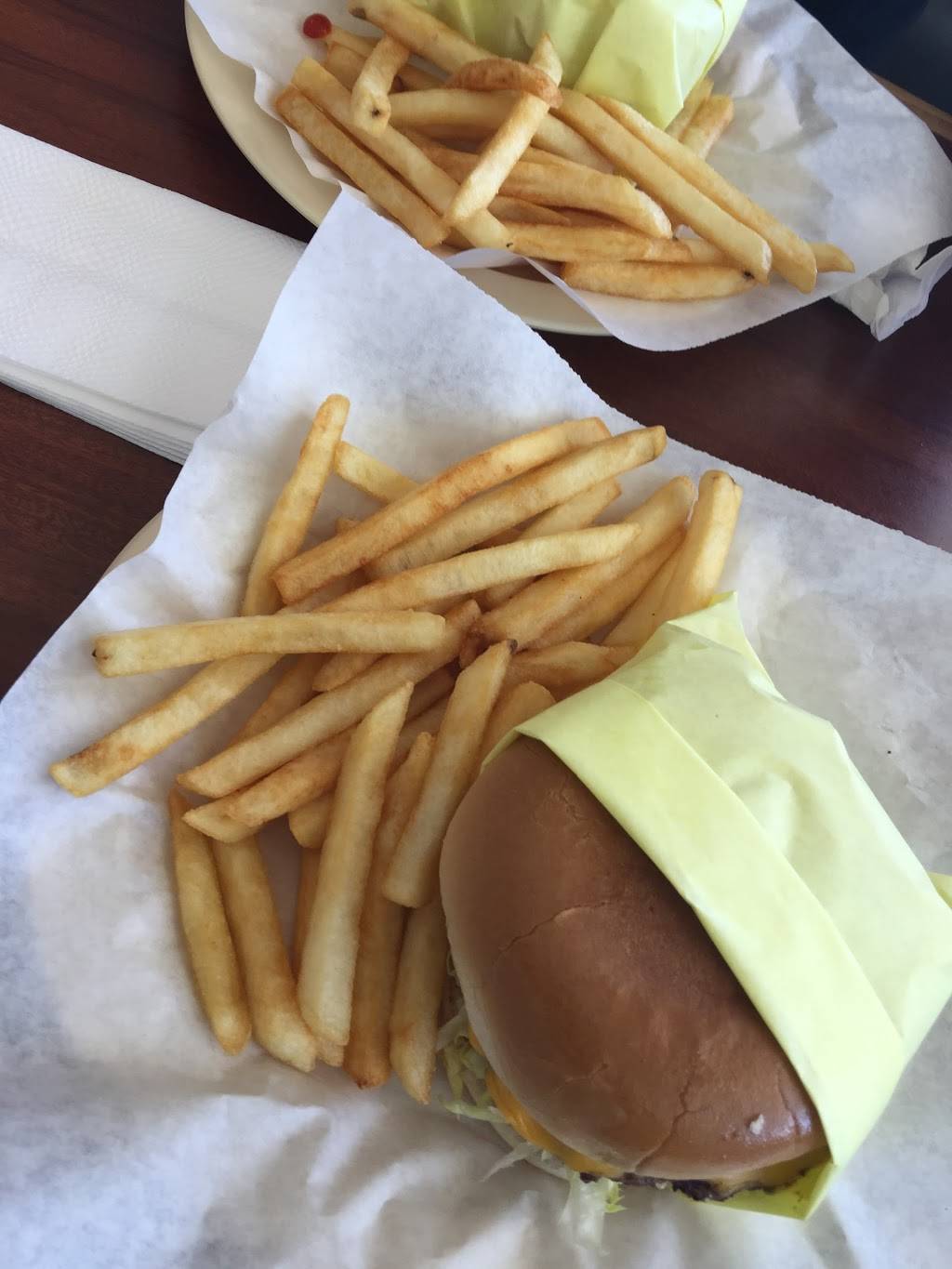 Golden Ox | restaurant | 6490 Magnolia Ave, Riverside, CA 92506, USA | 9517828922 OR +1 951-782-8922