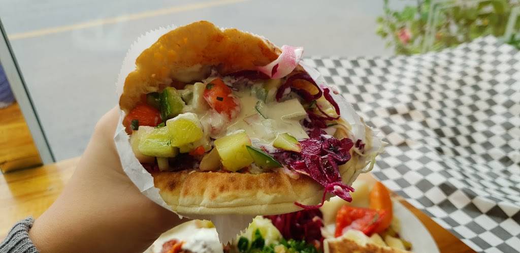 Falafel St. Jacques | 345 Rue Saint-Jacques, Lachine, QC H8R 1E6, Canada