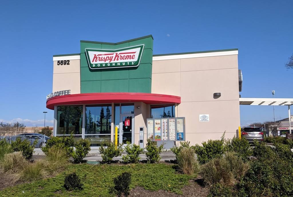 Krispy Kreme | bakery | 5692 N Blackstone Ave, Fresno, CA 93710, USA | 5596914401 OR +1 559-691-4401