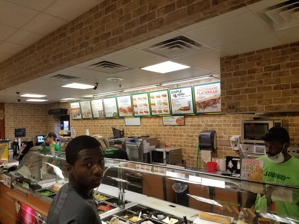 Subway | restaurant | 2502 Indianhead Rd, Fort Benning, GA 31905, USA | 7066878274 OR +1 706-687-8274
