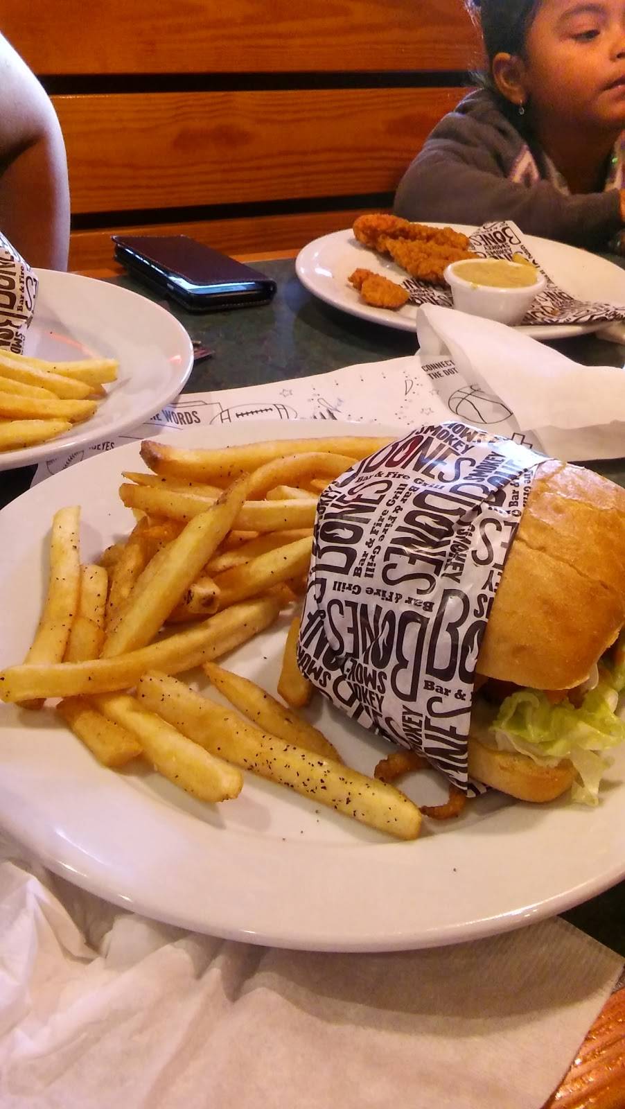 Smokey Bones Bar & Fire Grill | meal takeaway | 301 Technology Center Dr, Stoughton, MA 02072, USA | 7812975225 OR +1 781-297-5225