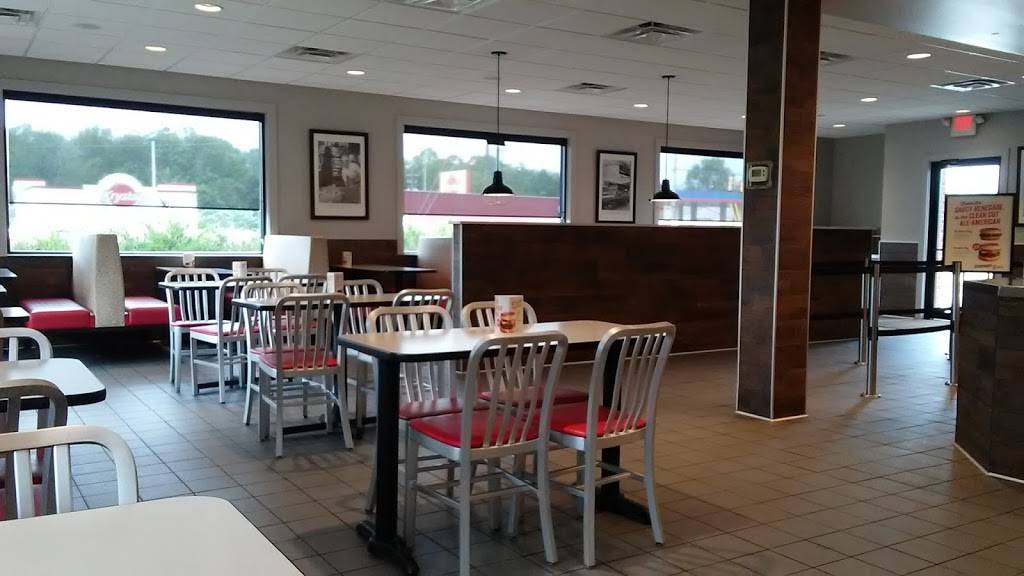 Milos Hamburgers | restaurant | 2057 Village Dr, Moody, AL 35004, USA | 2056404885 OR +1 205-640-4885