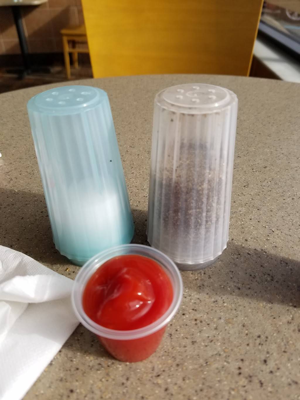 Wendys | restaurant | 8000 E 96th St, Fishers, IN 46037, USA | 3175788544 OR +1 317-578-8544