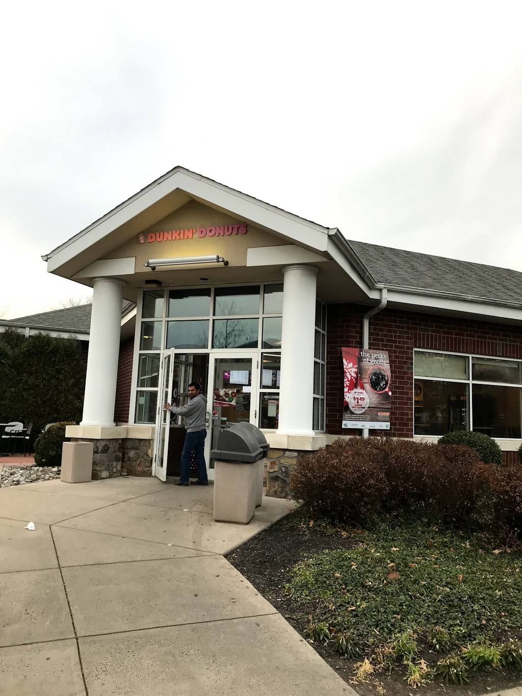 Dunkin | cafe | 1050 Stony Hill Rd, Yardley, PA 19067, USA | 2158603211 OR +1 215-860-3211