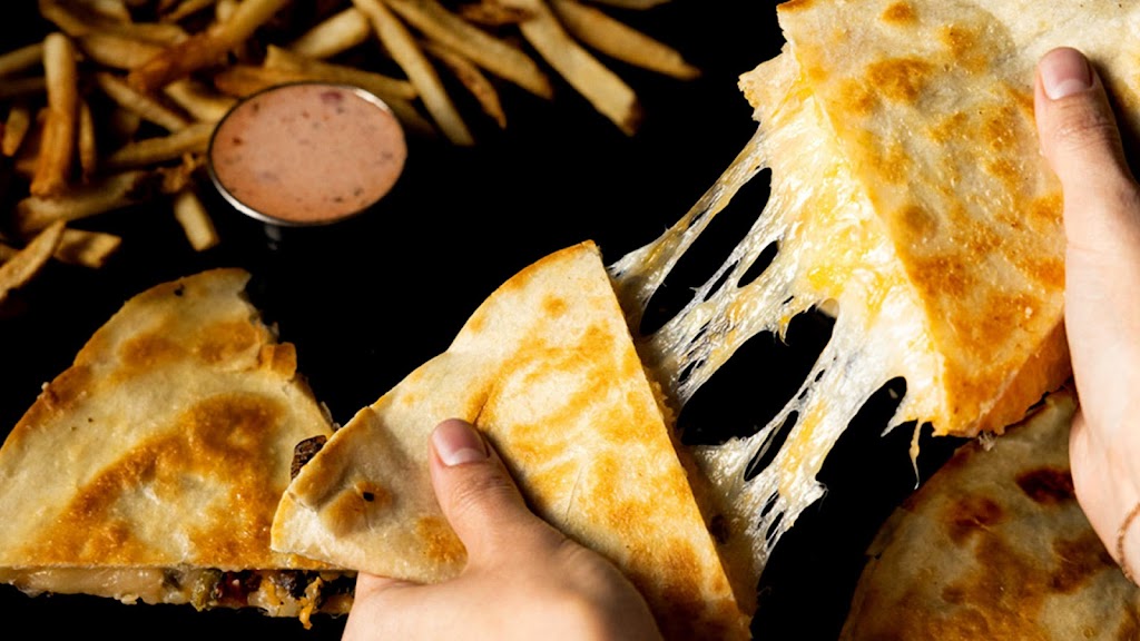 Super Mega Dilla | restaurant | 3000 Deerfield Dr, Janesville, WI 53546, USA | 8883063295 OR +1 888-306-3295