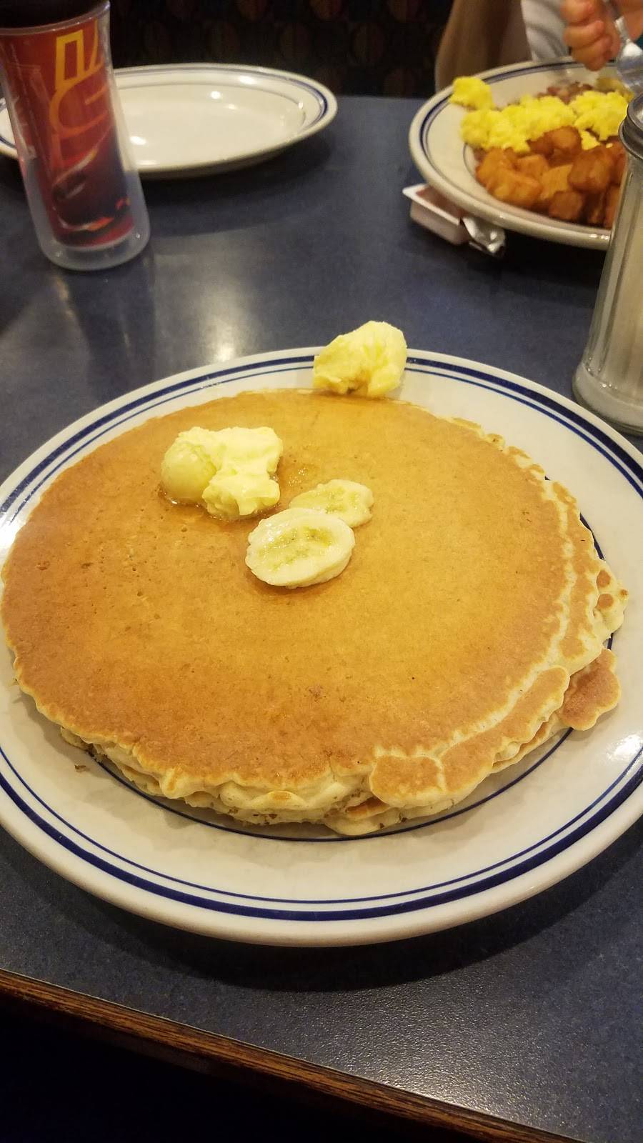 Freedom Square Diner | restaurant | 148 Allegheny River Blvd, Verona, PA 15147, USA | 4128288400 OR +1 412-828-8400