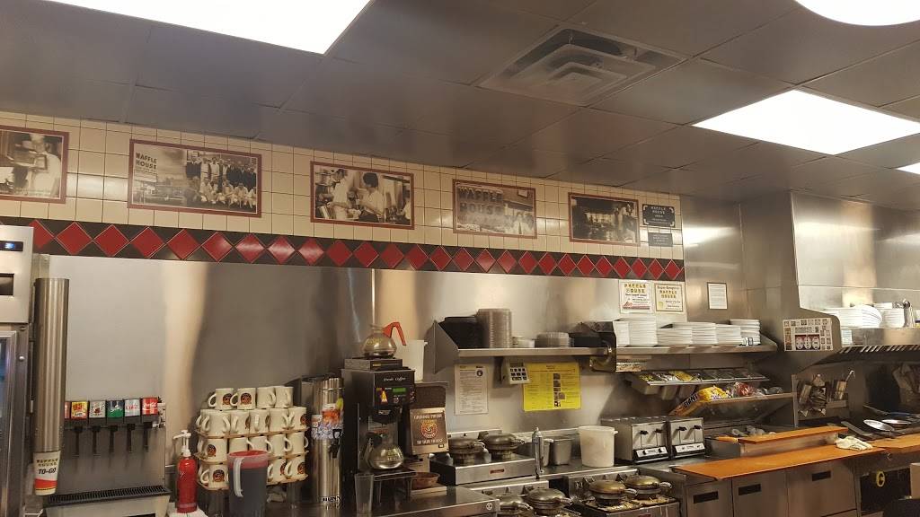 Waffle House | meal takeaway | 726 York Rd, Kings Mountain, NC 28086, USA | 7047390138 OR +1 704-739-0138
