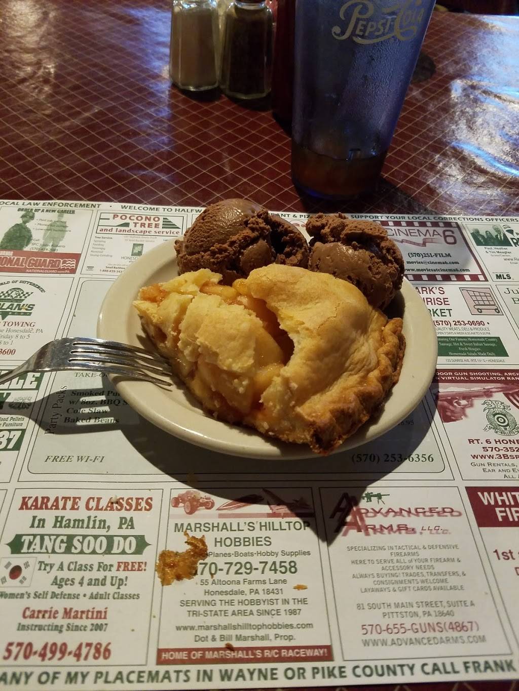 Halfway House Restaurant | restaurant | 60 Brook Rd, Honesdale, PA 18431, USA | 5702536356 OR +1 570-253-6356