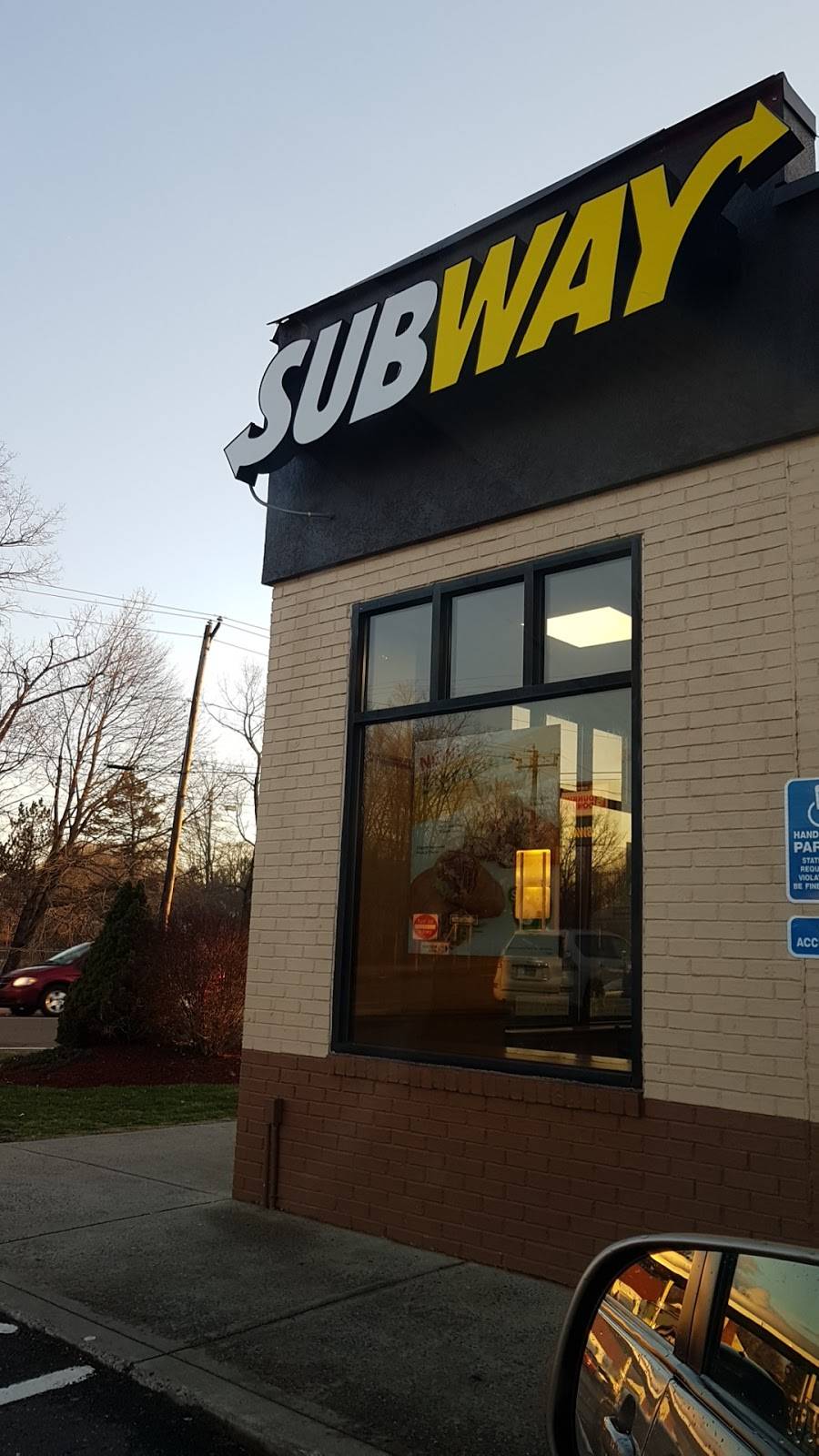 Subway | restaurant | 443 Hartford Rd, Manchester, CT 06040, USA | 8607916118 OR +1 860-791-6118