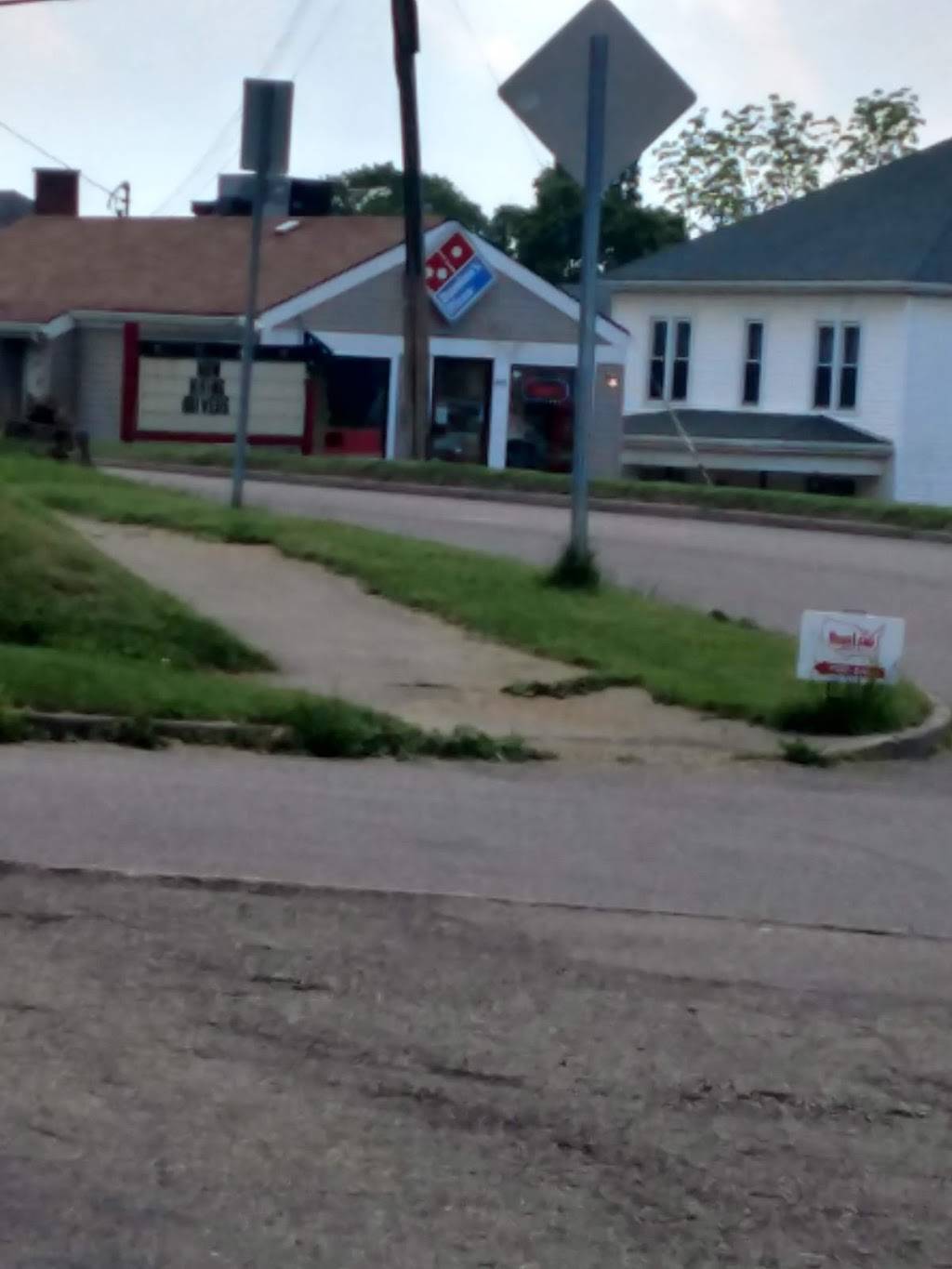 Dominos Pizza | meal delivery | 516 Lincoln Ave, Cadiz, OH 43907, USA | 7409421200 OR +1 740-942-1200