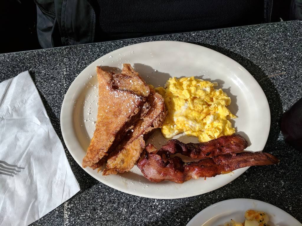 Chubbys Diner | restaurant | 4388 W Shaw Ave, Fresno, CA 93722, USA | 5592762244 OR +1 559-276-2244