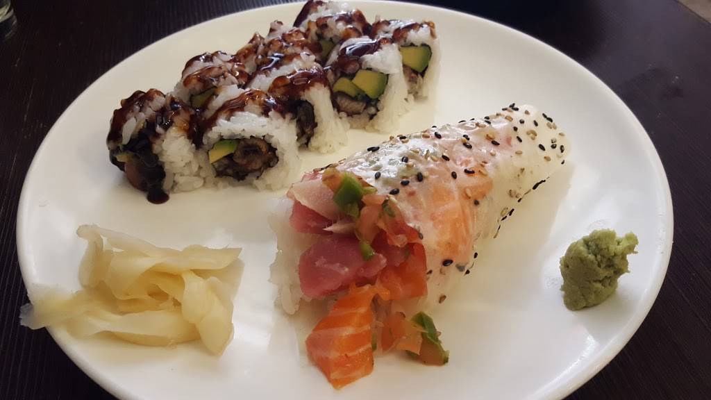 Sushi Stop Hollywood | restaurant | 5917 Franklin Ave, Los Angeles, CA 90068, USA | 3234682496 OR +1 323-468-2496