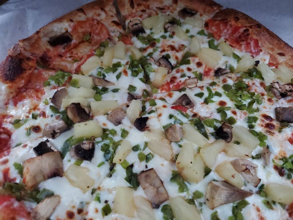 D.I. Pie Pizza | restaurant | 1448 Edgewood Dr #200, Mt Airy, NC 27030, USA | 3366730305 OR +1 336-673-0305