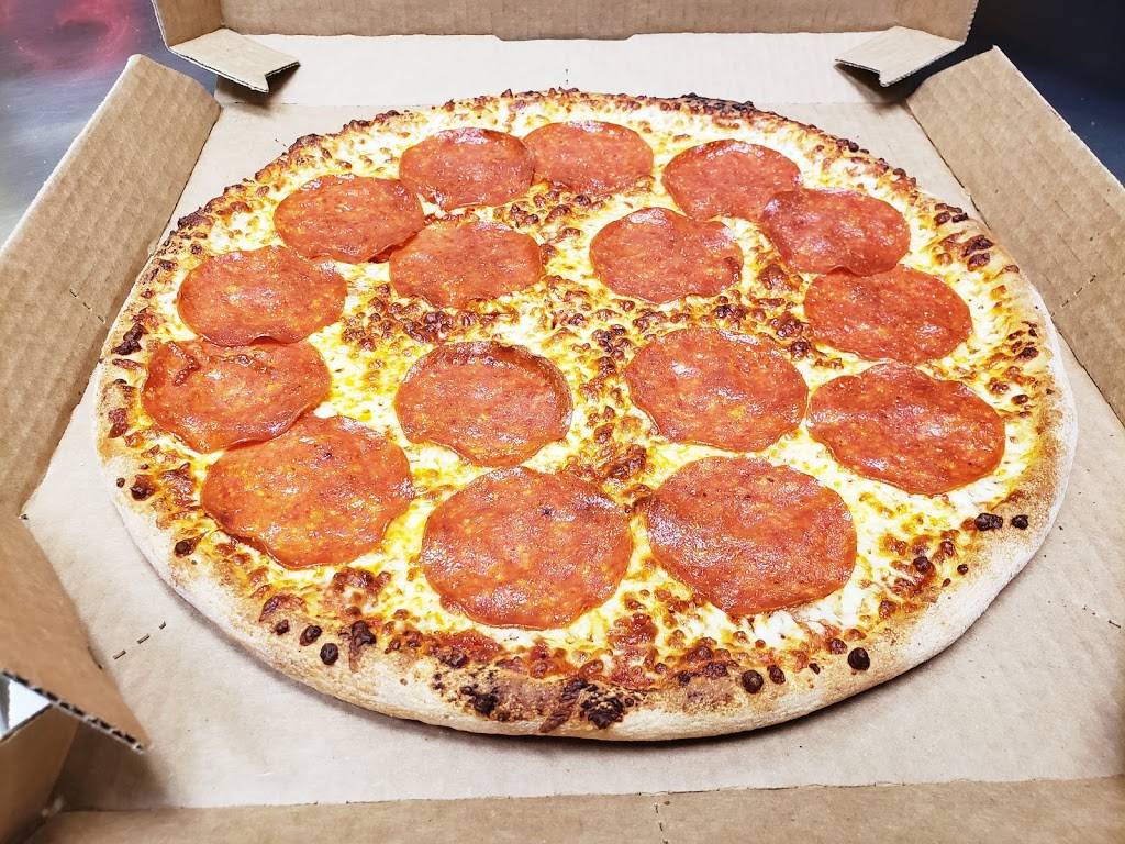 Dominos Pizza | meal delivery | 47 Main St S, Newmarket, ON L3Y 3Y3, Canada | 9058530227 OR +1 905-853-0227