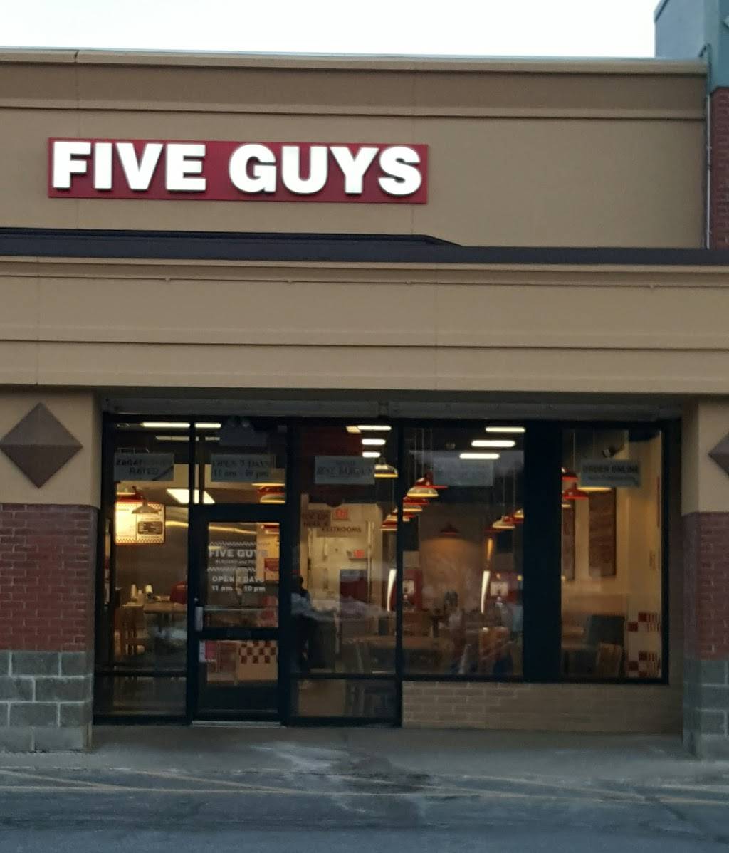 Five Guys | meal takeaway | 255 W Main St, Avon, CT 06001, USA | 8604099100 OR +1 860-409-9100