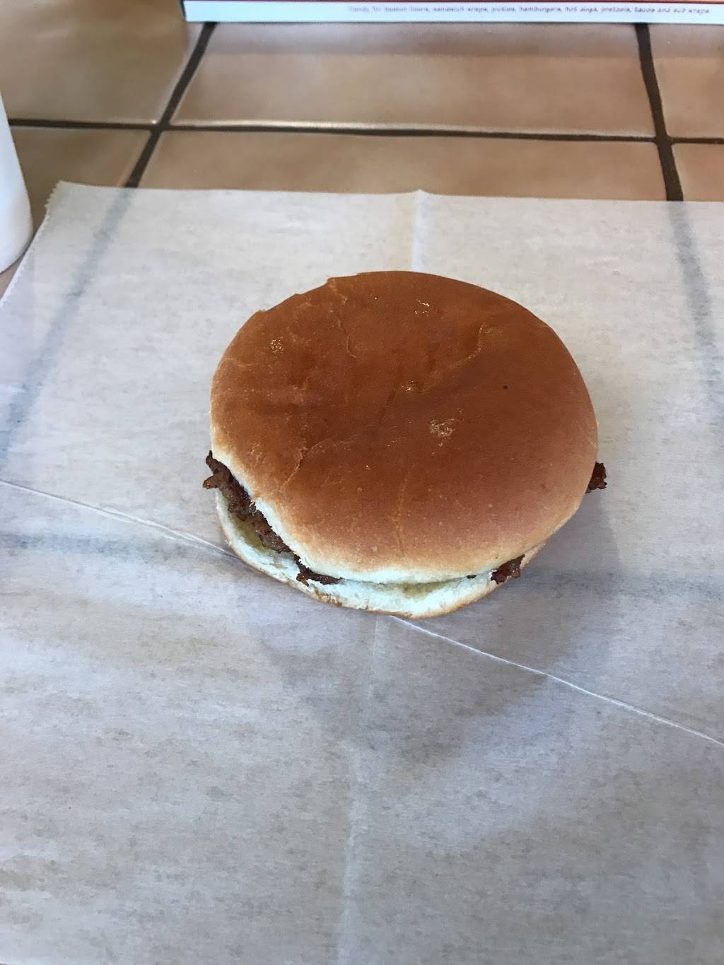 Bills Hamburgers | restaurant | 310 N Main St, Amory, MS 38821, USA | 6622562085 OR +1 662-256-2085