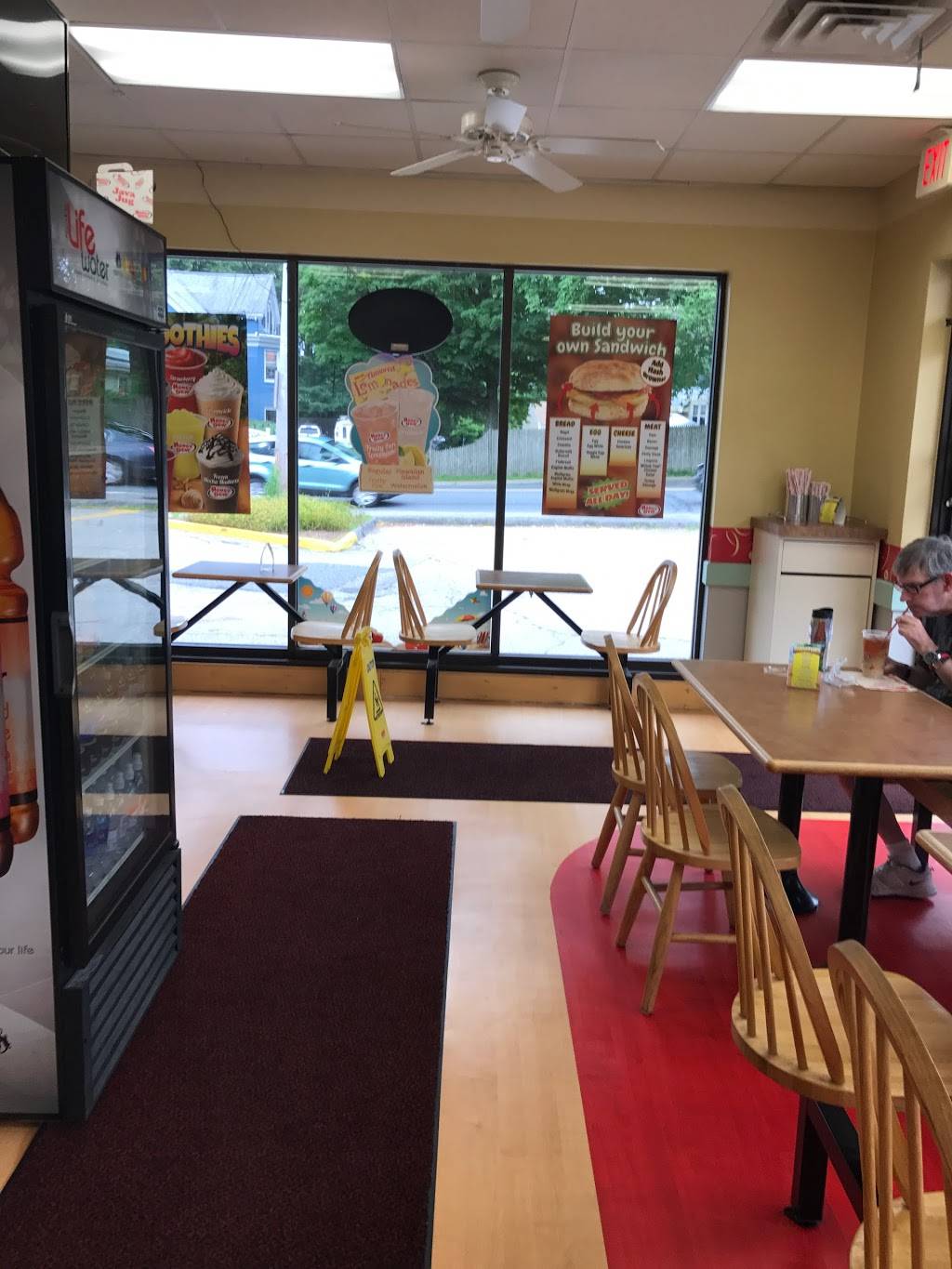 Honey Dew Donuts | bakery | 179 W Central St, Natick, MA 01760, USA | 5086539829 OR +1 508-653-9829