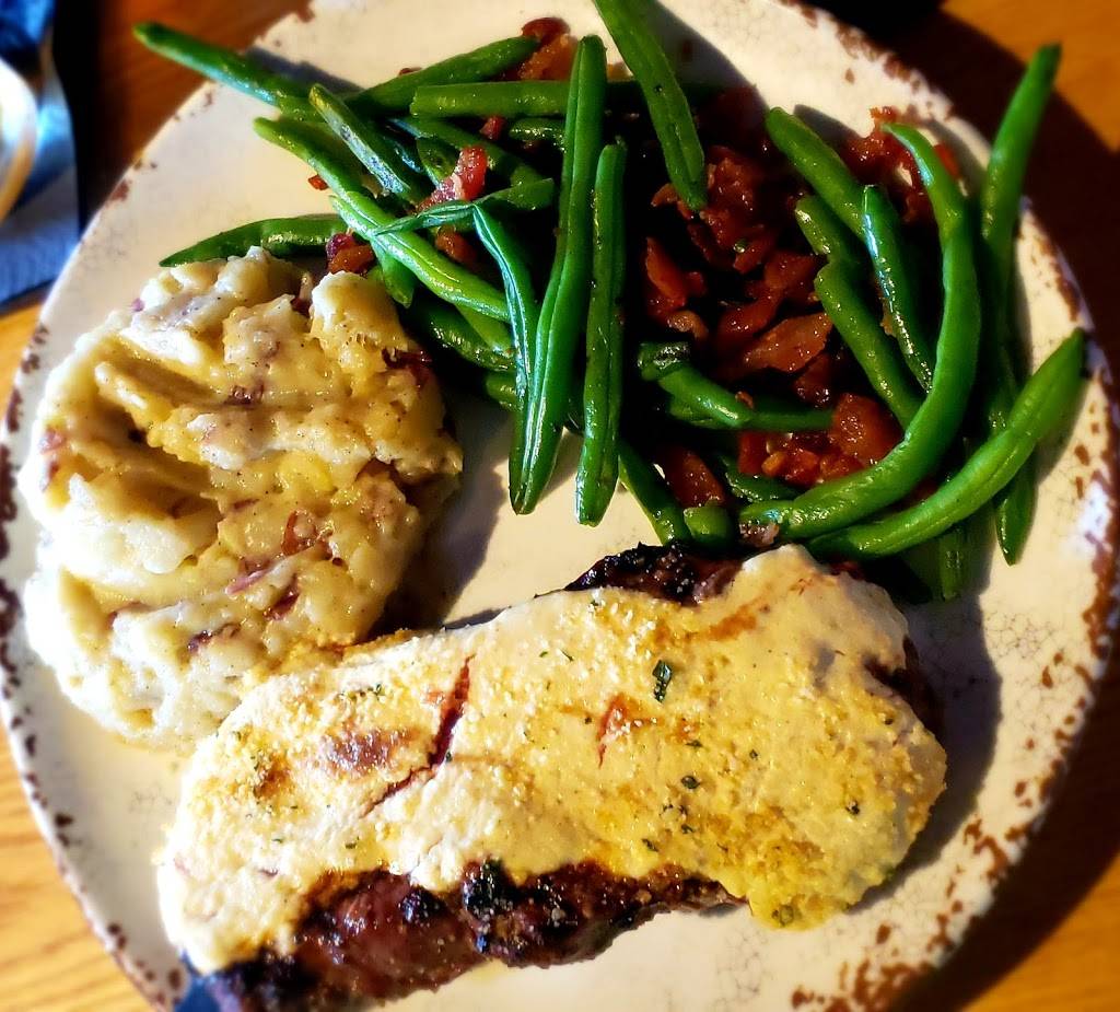 Wolfies Grill | restaurant | 137 W Main St, Westfield, IN 46074, USA | 3173997826 OR +1 317-399-7826