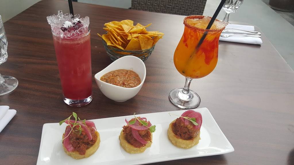 Placita Riverside | restaurant | 1805 University Ave, Riverside, CA 92507, USA | 9514058960 OR +1 951-405-8960