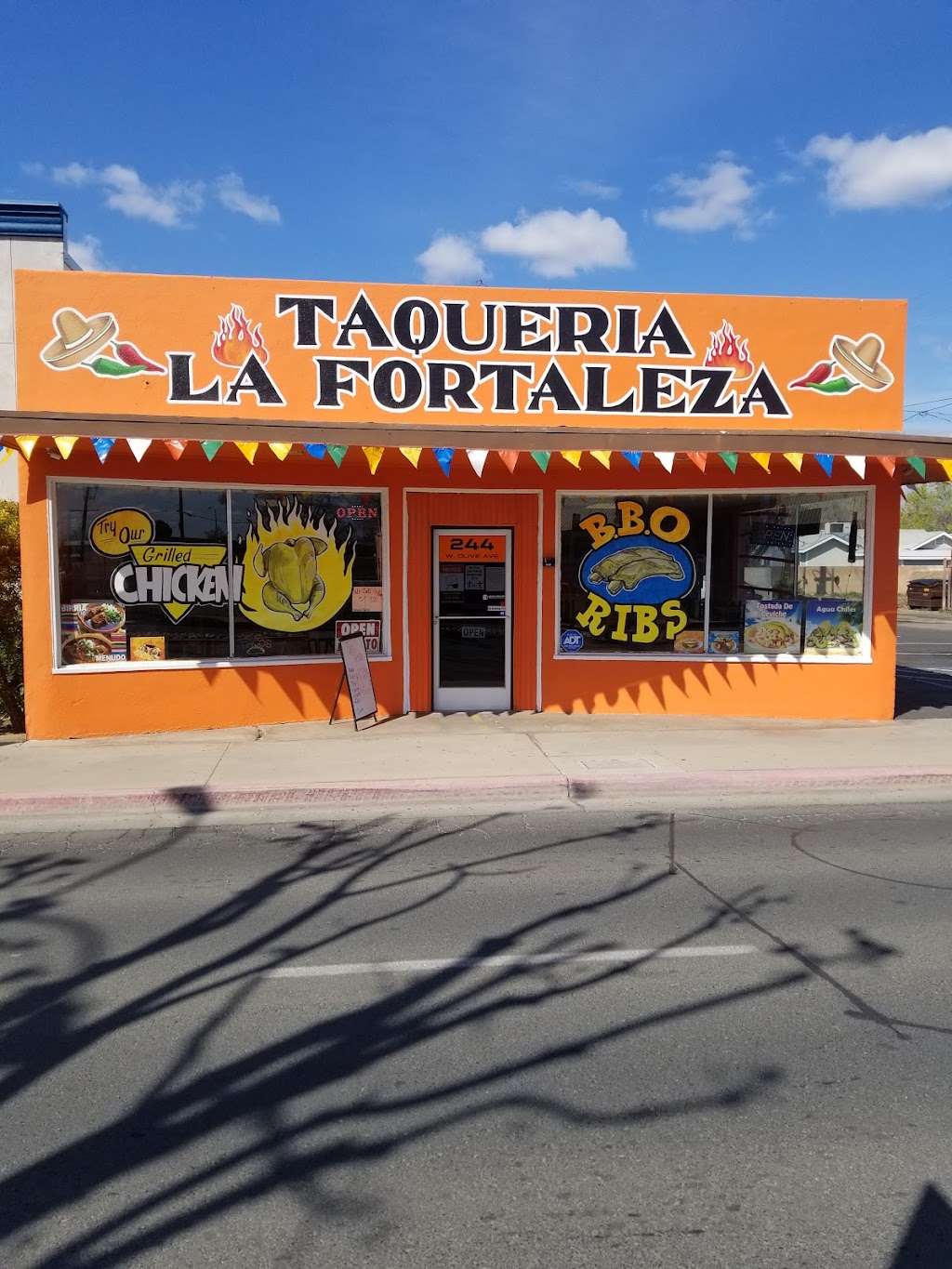 Taqueria La Fortaleza | restaurant | 244 W Olive Ave, Porterville, CA 93257, USA | 5598547649 OR +1 559-854-7649