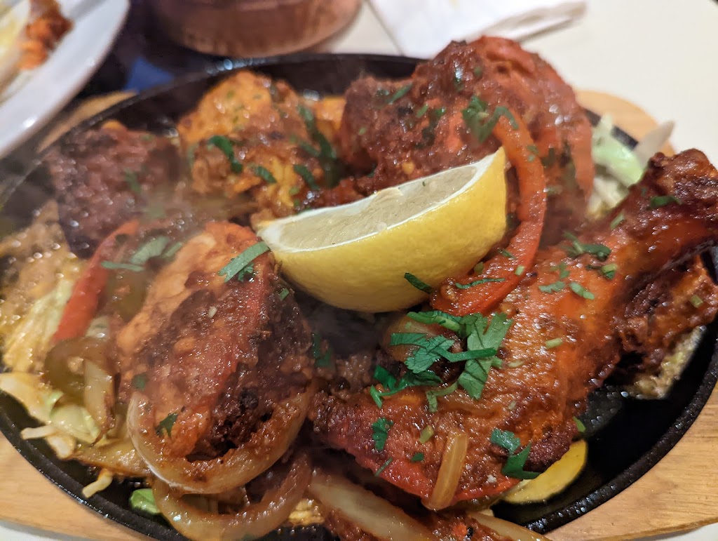 Spice Restaurant & Bar | restaurant | 125 W Main St, Mechanicsburg, PA 17055, USA | 7176913131 OR +1 717-691-3131