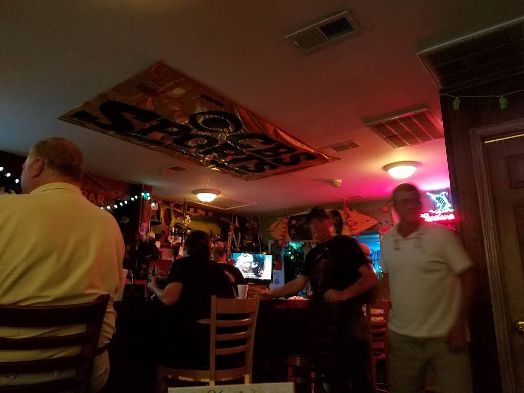 Beach Break Grill | restaurant | 24 Palmetto Bay Rd, Hilton Head Island, SC 29928, USA | 8437852466 OR +1 843-785-2466