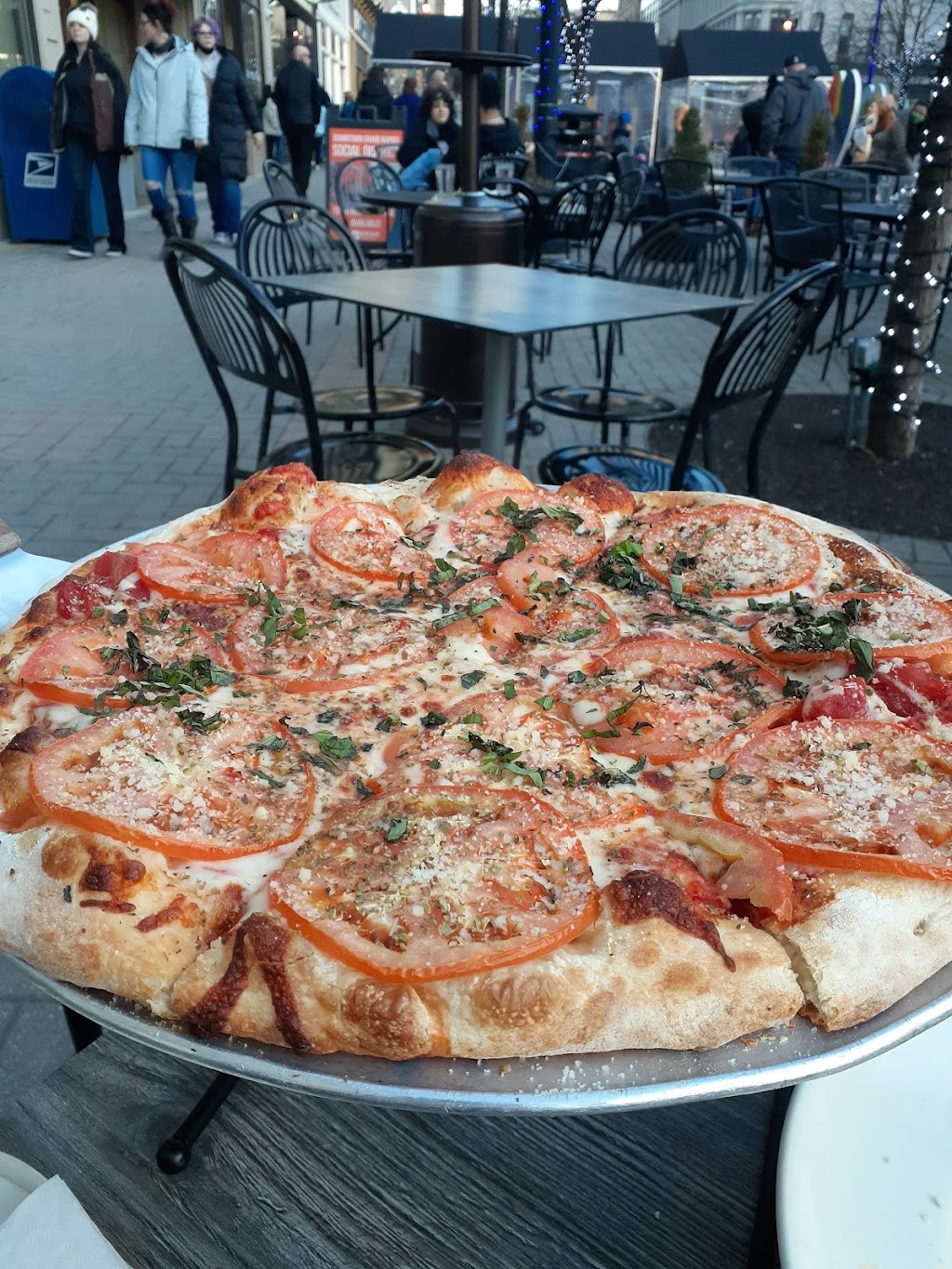 Uccello's Ristorante Downtown Grand Rapids 122 Monroe Center St NW