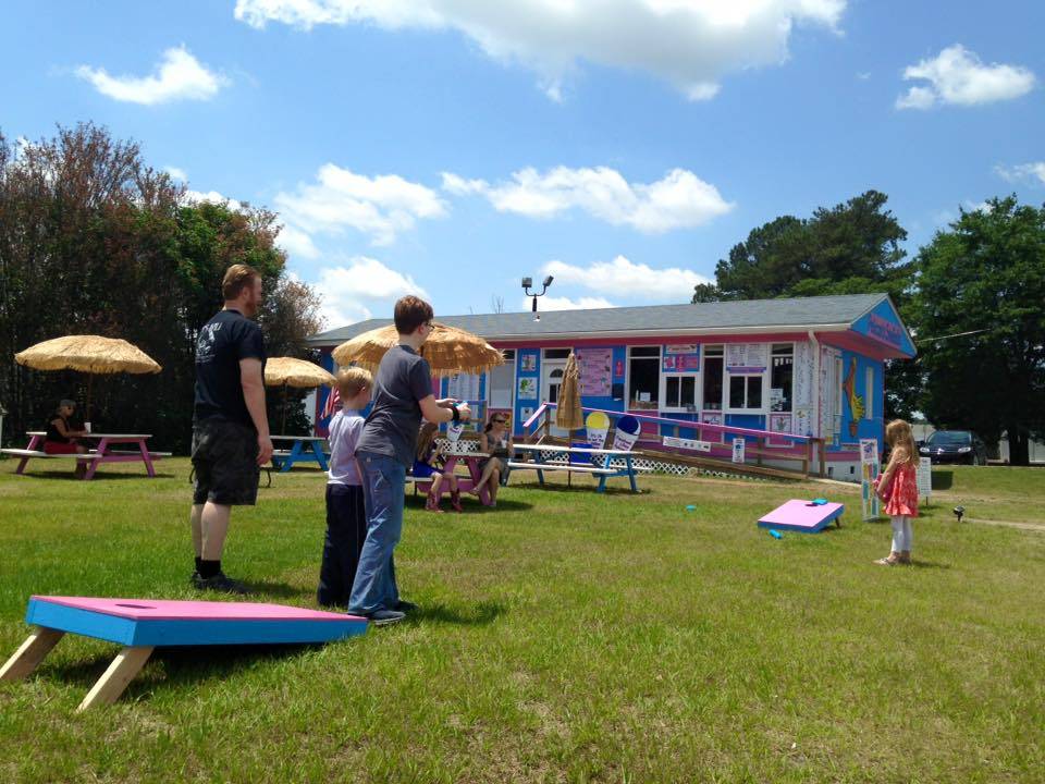 Pelicans Snoballs of Goldsboro NC | restaurant | 506 N Berkeley Blvd, Goldsboro, NC 27534, USA | 2522307837 OR +1 252-230-7837