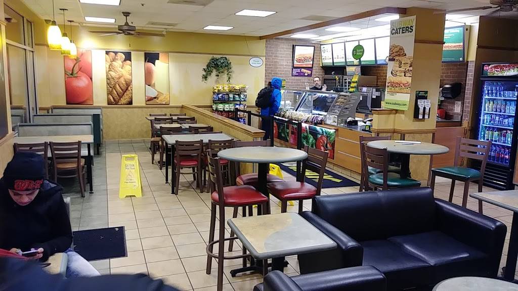 Subway | meal takeaway | 17040 SW Whitley Way Suite 100, Beaverton, OR 97006, USA | 5036453669 OR +1 503-645-3669