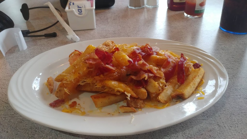 Route 66 Cafe At The Market | restaurant | 301 W Gary Blvd, Clinton, OK 73601, USA | 5804457008 OR +1 580-445-7008