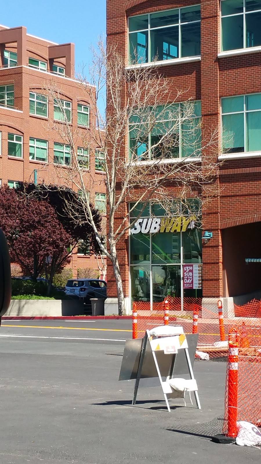 Subway Restaurants 5858 Horton St 197 Emeryville Ca Usa