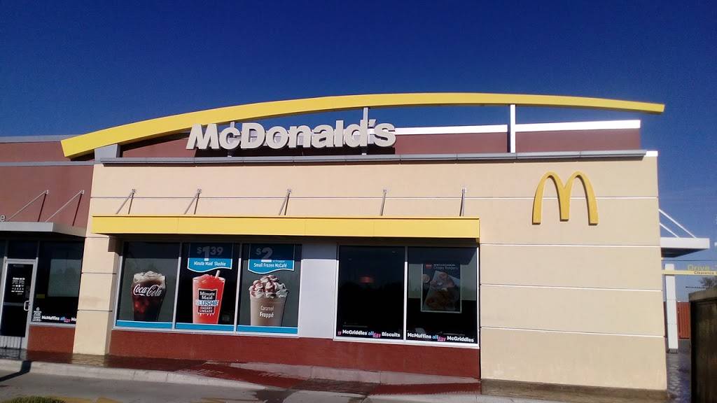 McDonalds | cafe | 1251 N Fabens, Fabens, TX 79838, USA | 9157643255 OR +1 915-764-3255