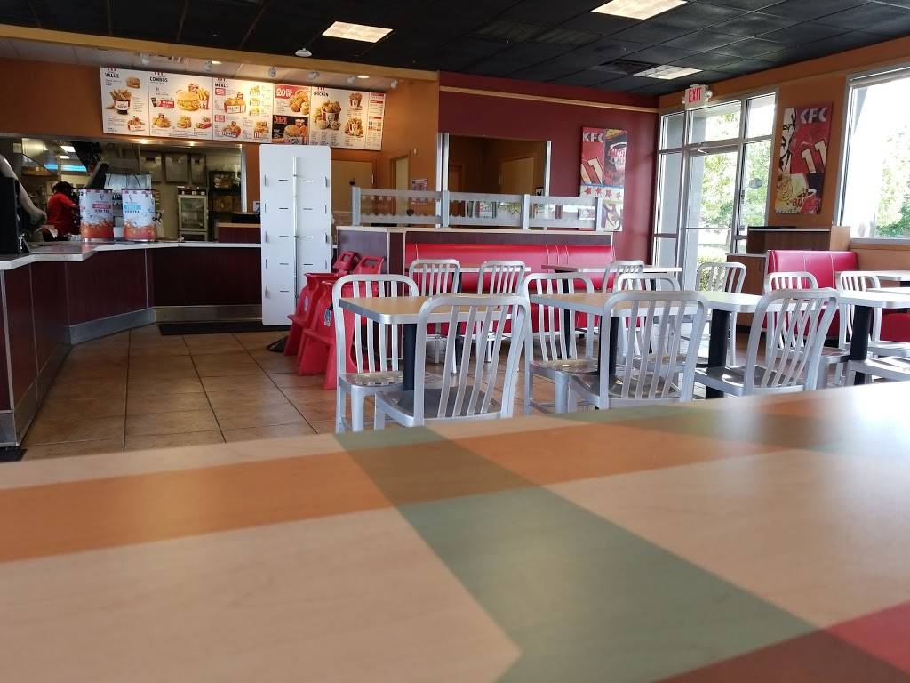 KFC | restaurant | 6512 N 72nd St, Omaha, NE 68122, USA | 4024558400 OR +1 402-455-8400