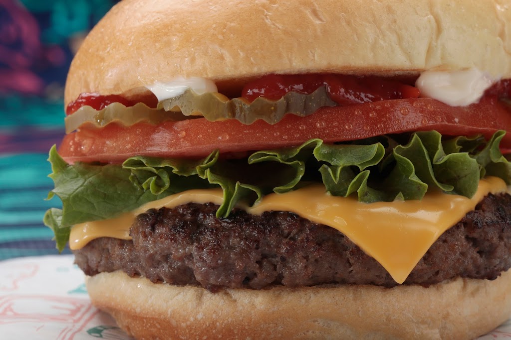 Yoyo's Burgers 12161 SW 152nd St, Miami, FL 33177, USA