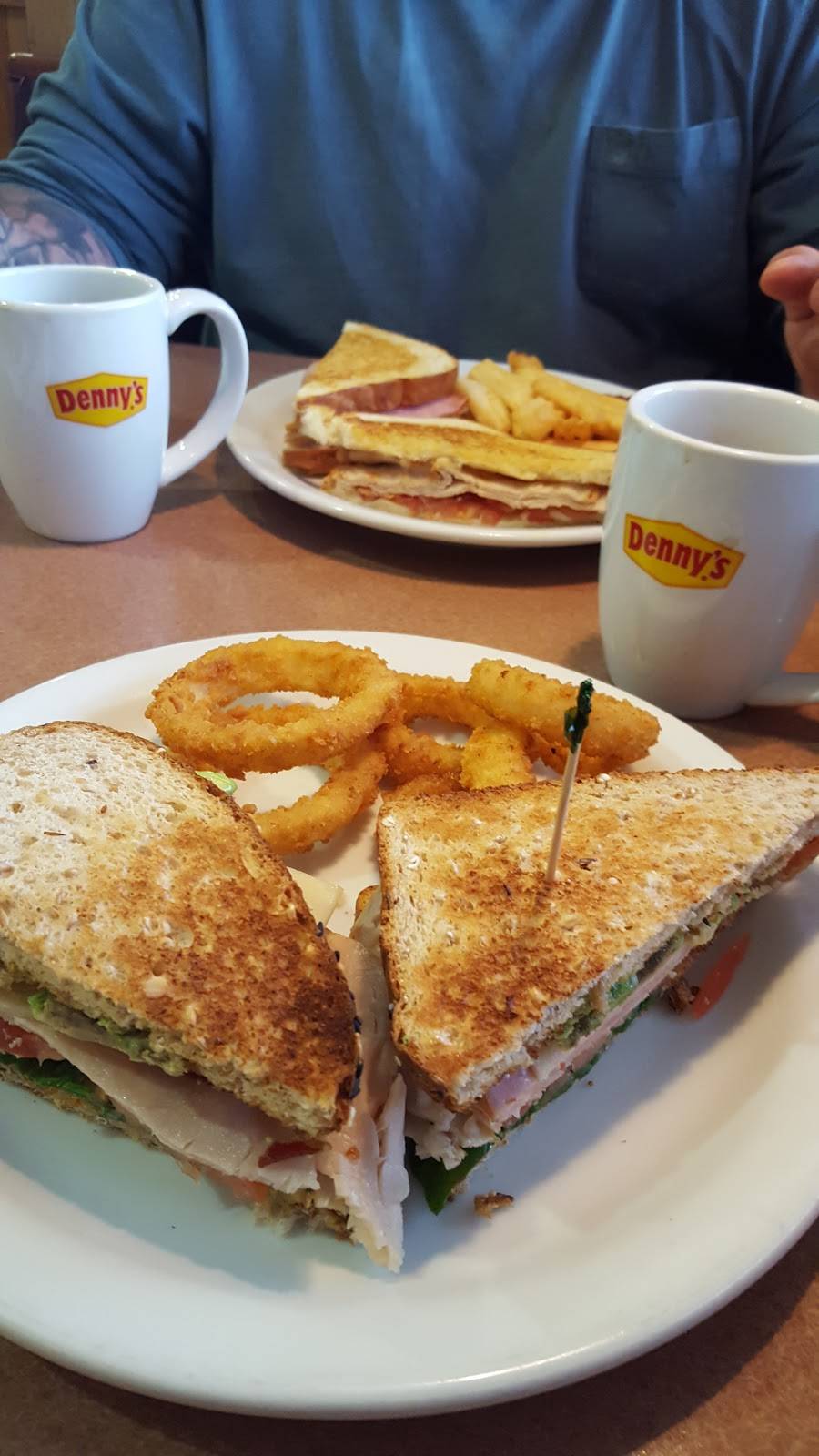 Dennys | restaurant | 1623 Oliver Rd, New Milford, PA 18834, USA | 5704652178 OR +1 570-465-2178